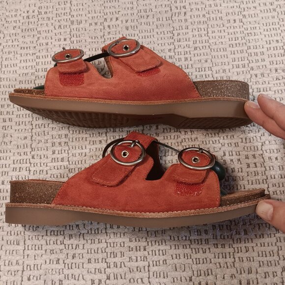 Sofft women's cardinal red suede leather adjustable slide sandals sz 8 Medium - Picture 5 of 15